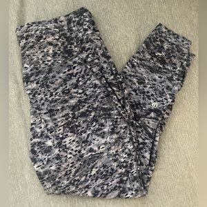 Lululemon Base Pace High-Rise Running Tight 25"